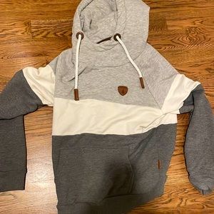 Wanakome Mens Hoodie medium barely worn